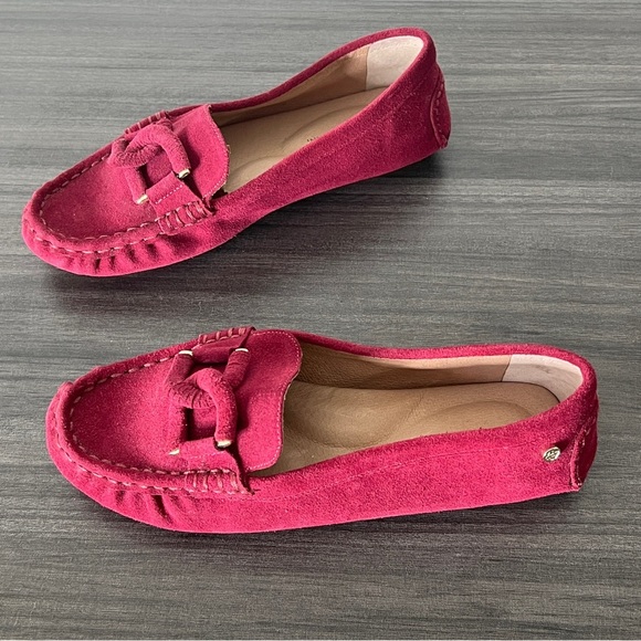 ANTONIO MELANI Women’s Size 6.5 Magenta Slip On Loafers Non Skid Rubber Soles - Picture 2 of 8
